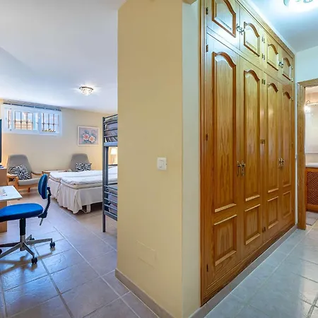 Auberge de jeunesse Roca One-bedroom Flat Estepona